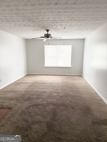 10201 Fairington Ridge Circle, Lithonia, GA 30038