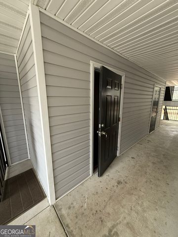 10201 Fairington Ridge Circle, Lithonia, GA 30038