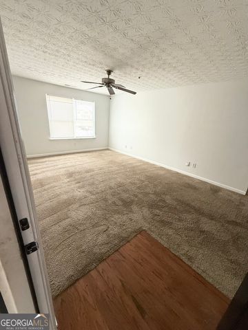 10201 Fairington Ridge Circle, Lithonia, GA 30038