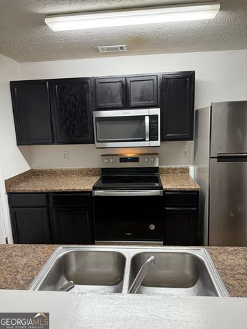 10201 Fairington Ridge Circle, Lithonia, GA 30038
