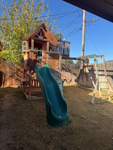 403 Crenshaw Dr, Midland, TX 79705