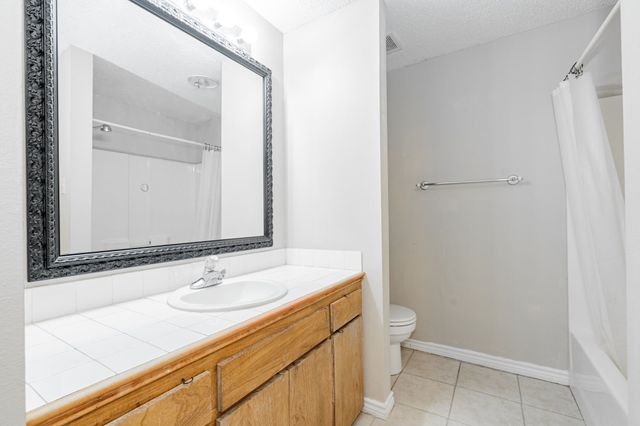 1120 N 3rd Street, Wills Point, TX 75169