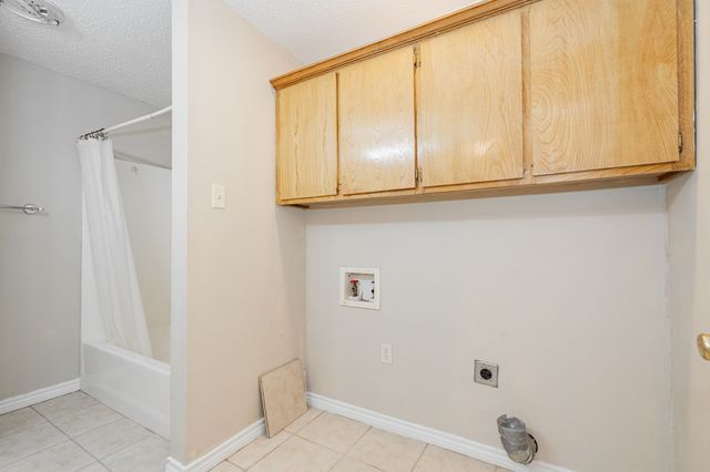 1120 N 3rd Street, Wills Point, TX 75169