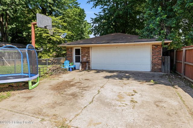2603 Royster Way, Louisville, KY 40258