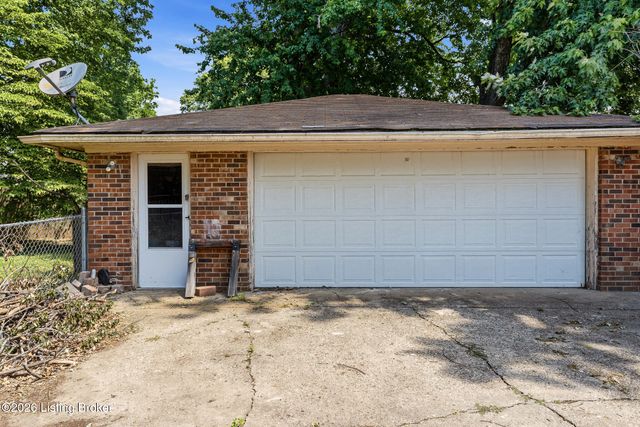 2603 Royster Way, Louisville, KY 40258