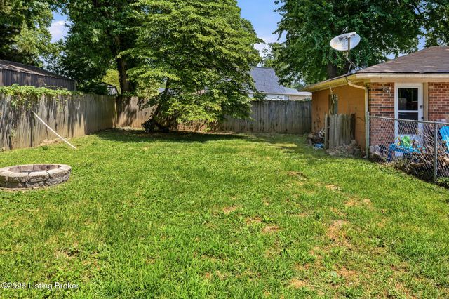 2603 Royster Way, Louisville, KY 40258
