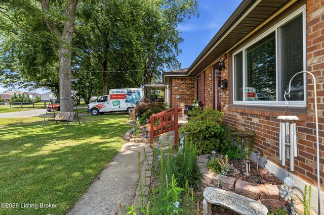 2603 Royster Way, Louisville, KY 40258