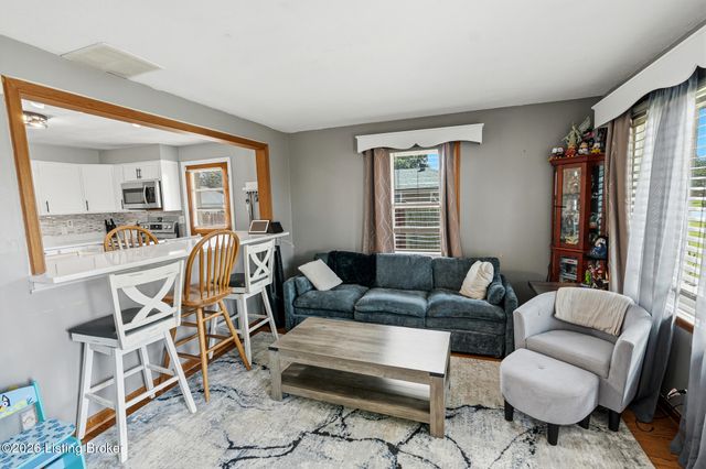 2603 Royster Way, Louisville, KY 40258