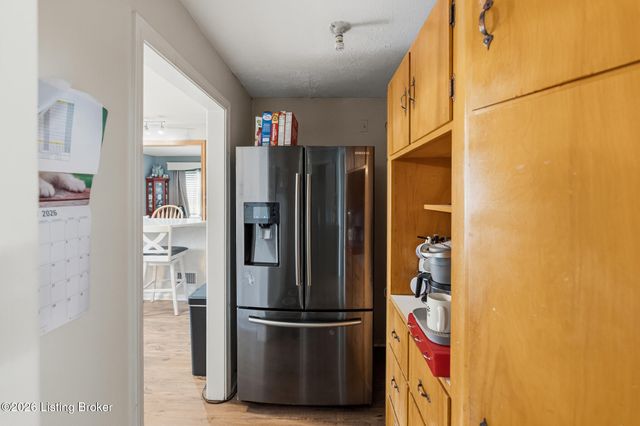 2603 Royster Way, Louisville, KY 40258