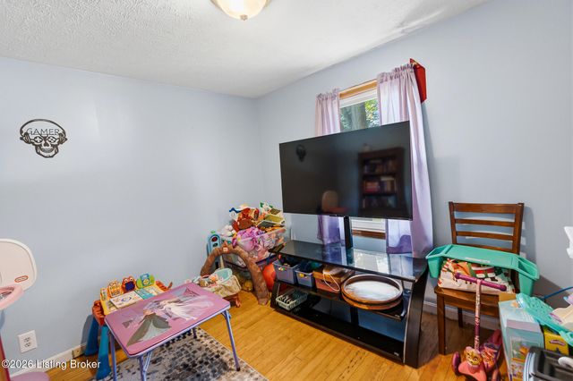 2603 Royster Way, Louisville, KY 40258