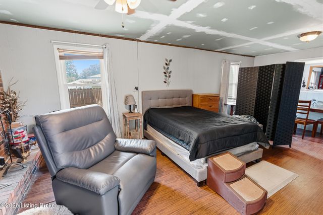 2603 Royster Way, Louisville, KY 40258