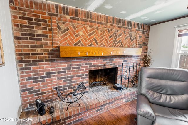 2603 Royster Way, Louisville, KY 40258