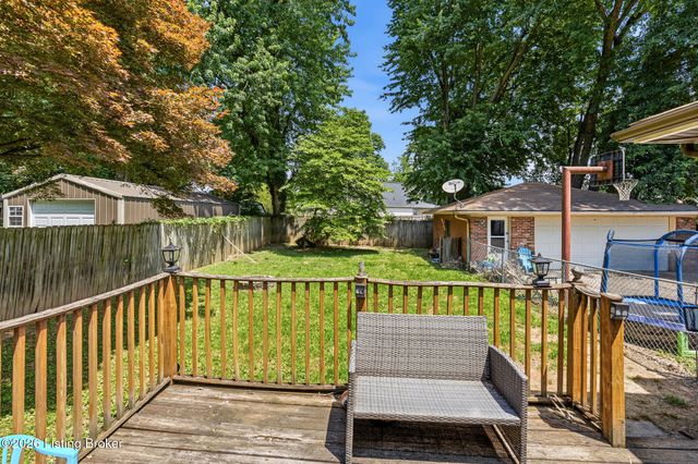 2603 Royster Way, Louisville, KY 40258