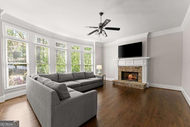 960 Allen Lake Lane, Suwanee, GA 30024