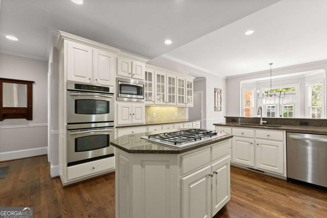 960 Allen Lake Lane, Suwanee, GA 30024