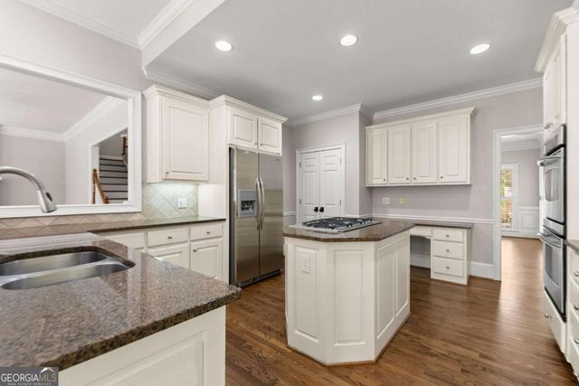 960 Allen Lake Lane, Suwanee, GA 30024