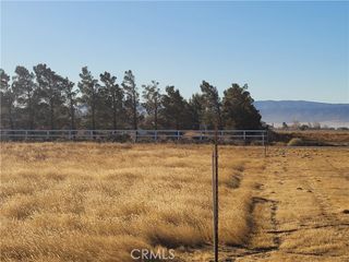 81 W Avenue D, Lancaster, CA 93536