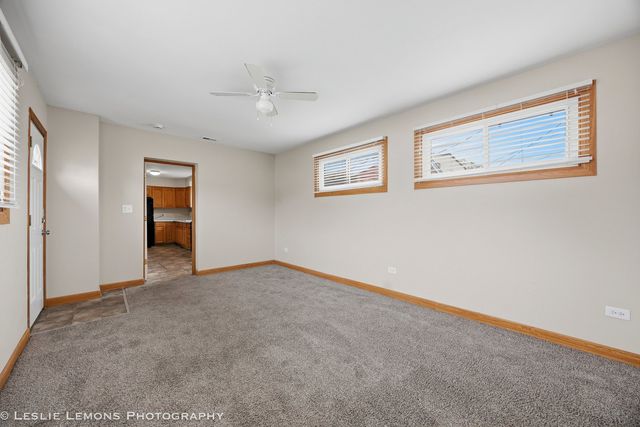 10142 S California Avenue, Evergreen Park, IL 60805