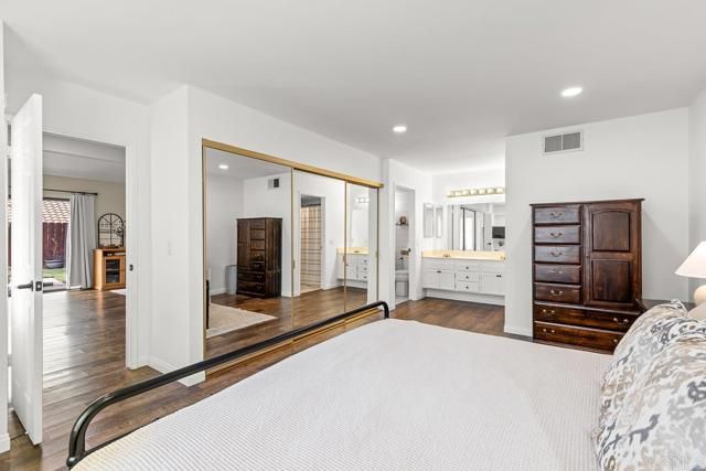 816 Lochwood Place, Escondido, CA 92026