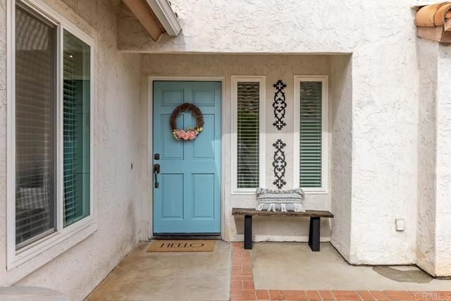 816 Lochwood Place, Escondido, CA 92026