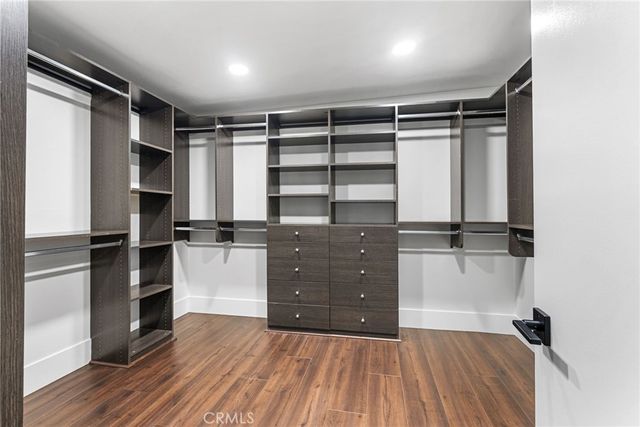 13981 Sandhurst Place, North Tustin, CA 92705