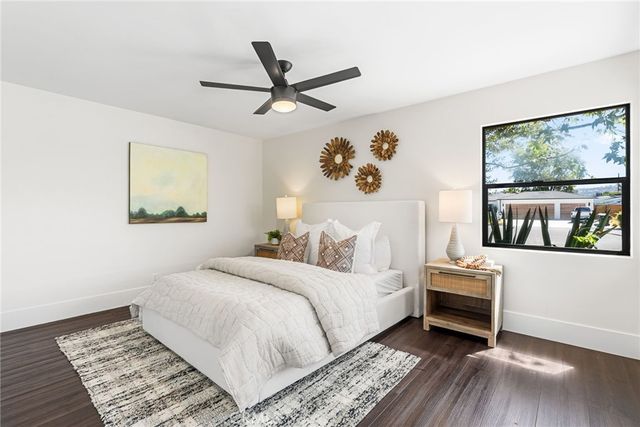 13981 Sandhurst Place, North Tustin, CA 92705