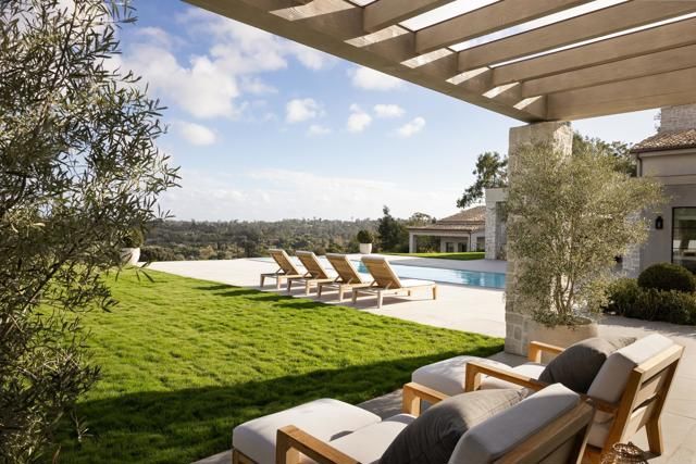 17845 Via de Fortuna, Rancho Santa Fe, CA 92067