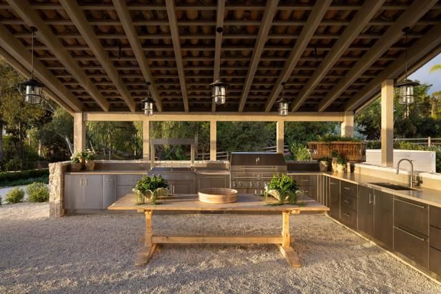 17845 Via de Fortuna, Rancho Santa Fe, CA 92067