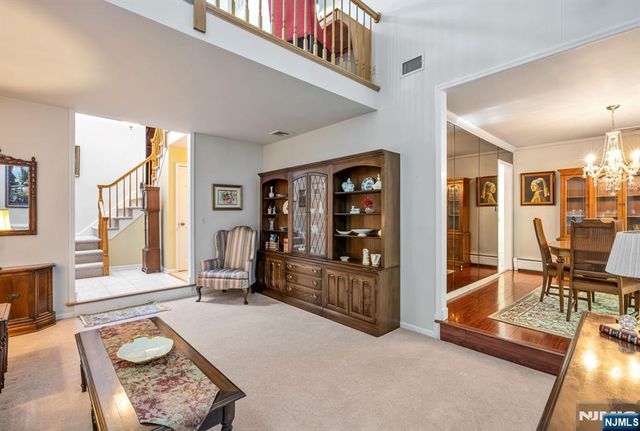 15 Bentley Drive, Franklin Lakes, NJ 07417