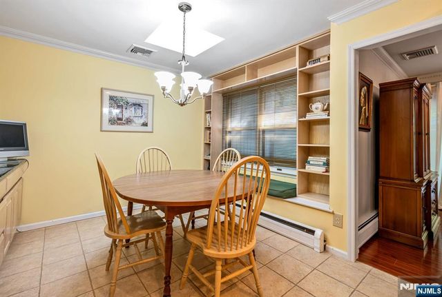 15 Bentley Drive, Franklin Lakes, NJ 07417