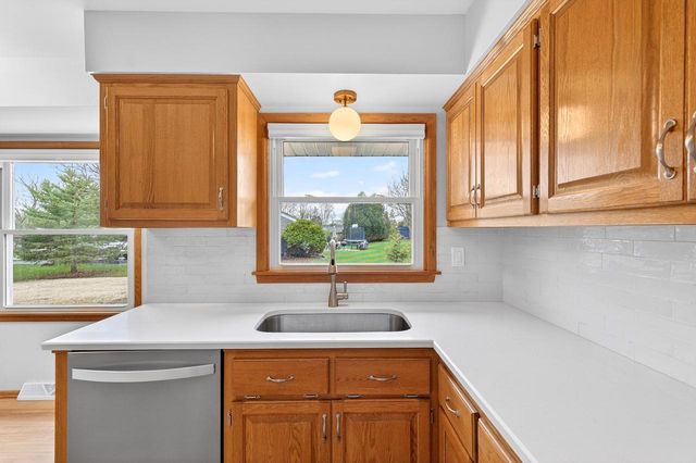 4325 142nd STREET, Brookfield, WI 53005