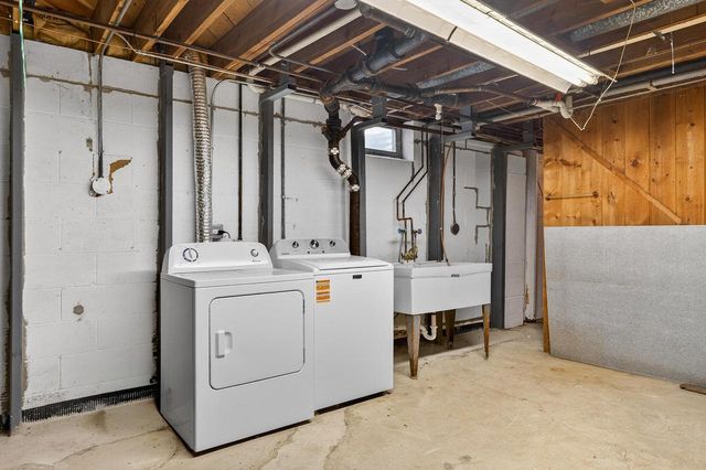 4325 142nd STREET, Brookfield, WI 53005