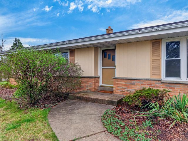 4325 142nd STREET, Brookfield, WI 53005