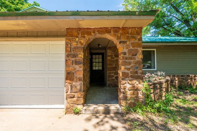 11765 E Elm Street, Claremore, OK 74019