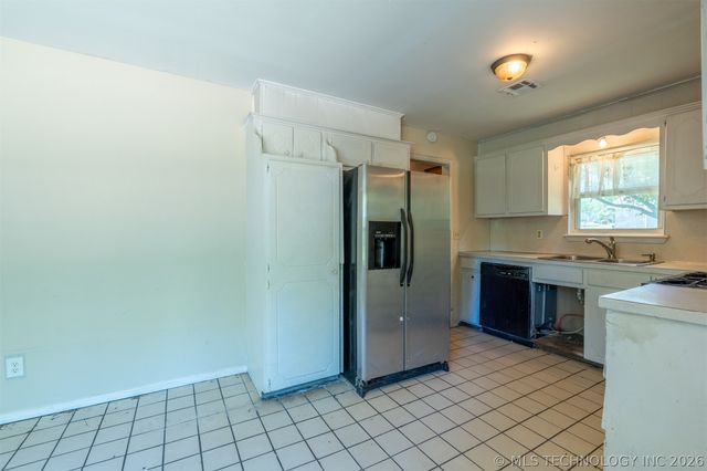 11765 E Elm Street, Claremore, OK 74019
