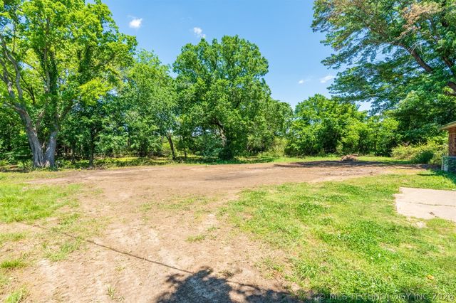 11765 E Elm Street, Claremore, OK 74019