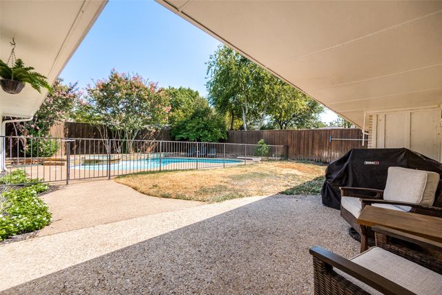 4137 Candlenut Lane, Dallas, TX 75244