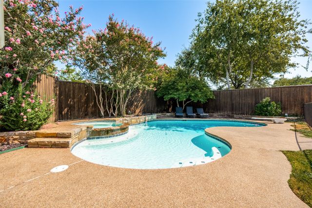 4137 Candlenut Lane, Dallas, TX 75244
