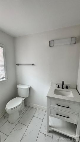 2001 Lane Street, Kannapolis, NC 28083