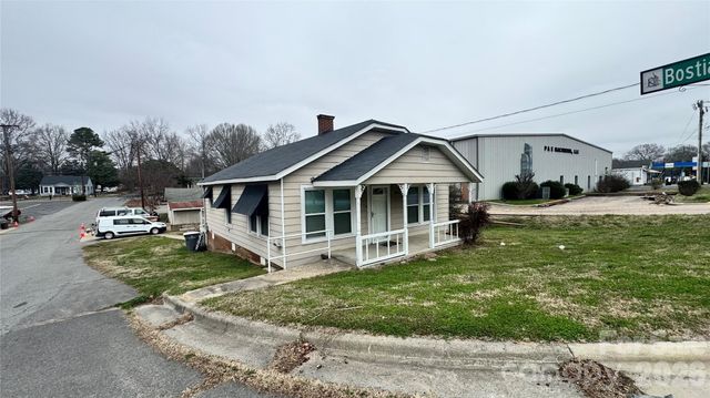 2001 Lane Street, Kannapolis, NC 28083