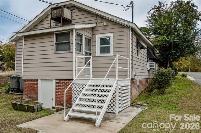 2001 Lane Street, Kannapolis, NC 28083