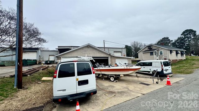 2001 Lane Street, Kannapolis, NC 28083