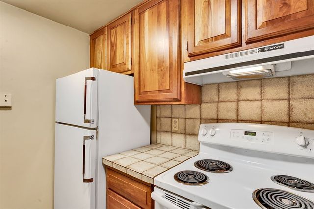 5841 Morrowfield Avenue 104, Squirrel Hill, PA 15217