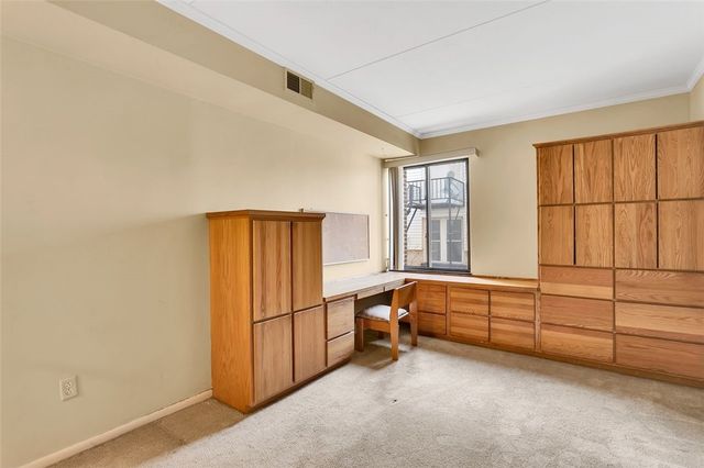 5841 Morrowfield Avenue 104, Squirrel Hill, PA 15217