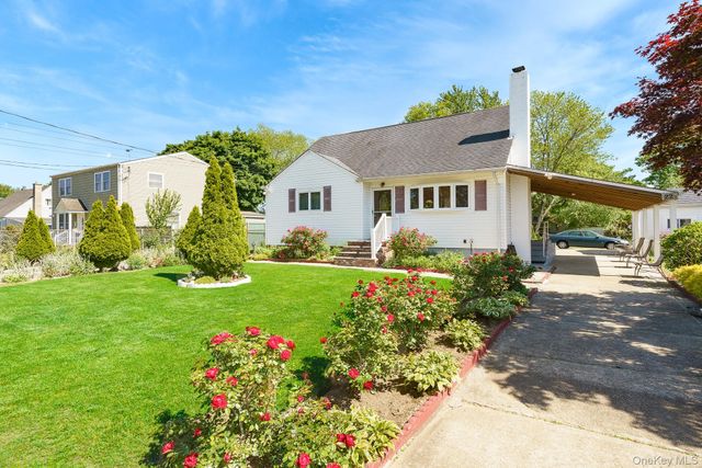 22 Montgomery Street, Brentwood, NY 11717