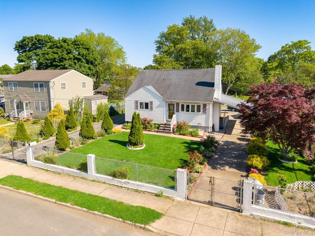 22 Montgomery Street, Brentwood, NY 11717
