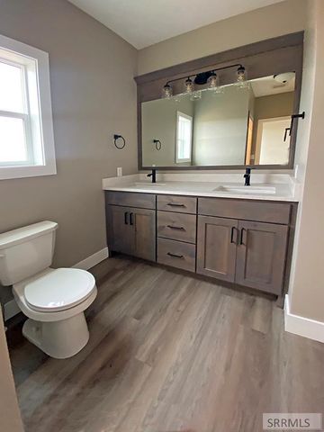 915 N Lilac Street, Blackfoot, ID 83221