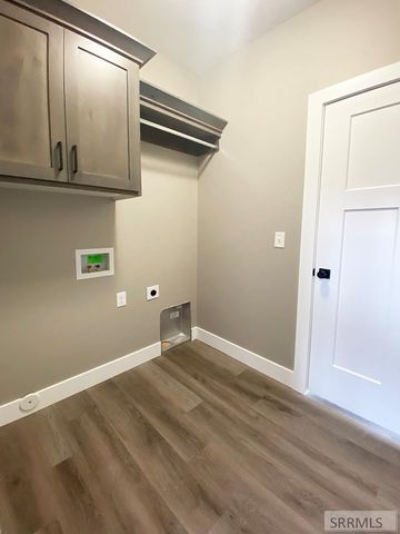 915 N Lilac Street, Blackfoot, ID 83221