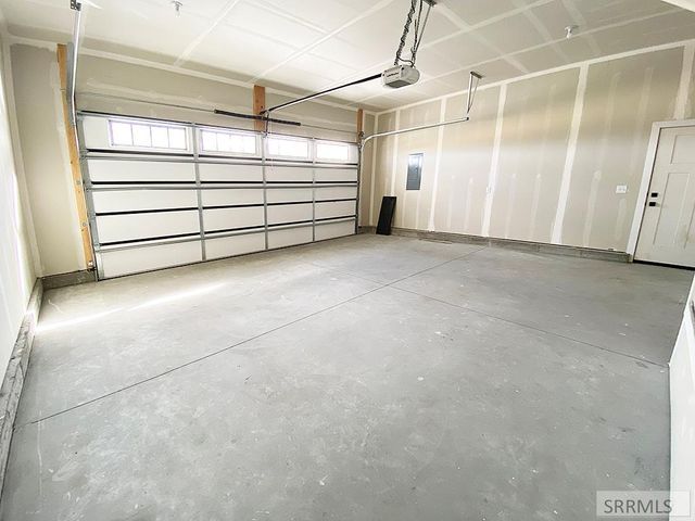 915 N Lilac Street, Blackfoot, ID 83221