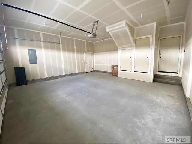 915 N Lilac Street, Blackfoot, ID 83221